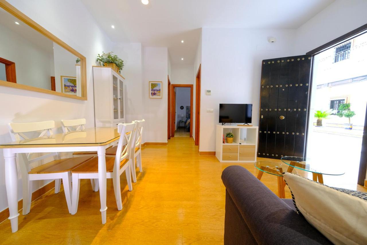 Patio Rialto Apartment Seville Luaran gambar
