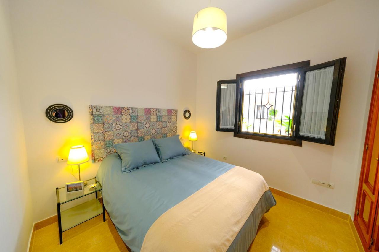 Patio Rialto Apartment Seville Luaran gambar